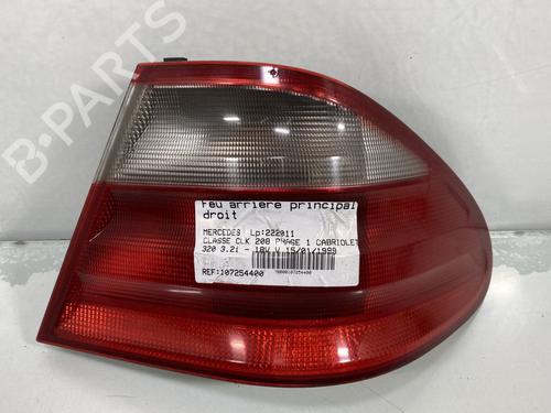 Used Right taillight MERCEDES-BENZ CLK Convertible (A208) CLK 320 (208.465) (218 hp) 27632511