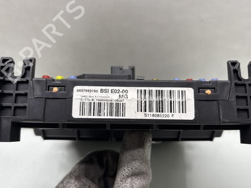 Fuse box PEUGEOT 206 Hatchback (2A/C) 1.4 i | BP28510534E1