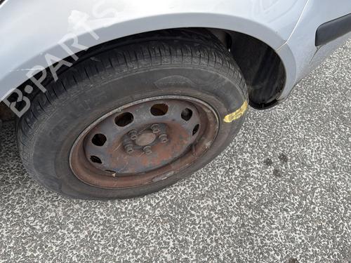 Front bumper VW GOLF IV (1J1) 1.9 SDI | BP32230565C7