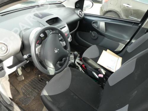 Left taillight PEUGEOT 107 (PM_, PN_) 1.0 | BP21954502C34