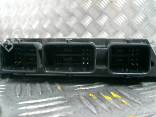 Used Engine control unit (ECU) Engine control unit (ECU) RENAULT SCÉNIC II (JM0/1_) [2003-2010] 19998304 19998304