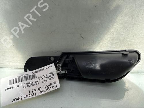 Højre fortil invendig håndtag Højre fortil invendig håndtag MERCEDES-BENZ B-CLASS Sports Tourer (W245) B 180 CDI (245.207) (109 hp) 34449703 34449703