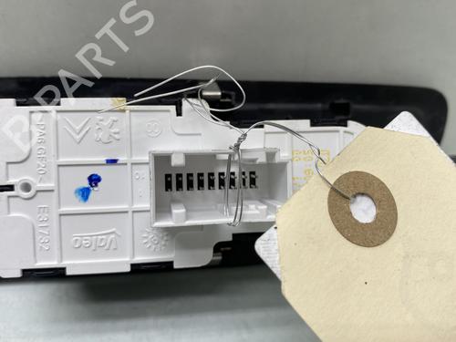 Left front window switch OPEL VIVARO C Van (K0) 2.0 | BP30174028I27