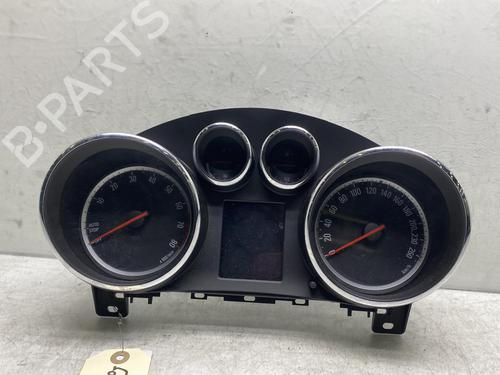 Used Instrument cluster Instrument cluster OPEL ZAFIRA TOURER C (P12) 1.4 (75) (120 hp) 19970710 19970710