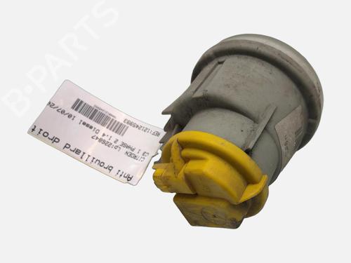 Używane Światło przeciwmgłowe przednie prawe Światło przeciwmgłowe przednie prawe CITROËN C3 I (FC_, FN_) 1.4 HDi (68 hp) 39946466 39946466