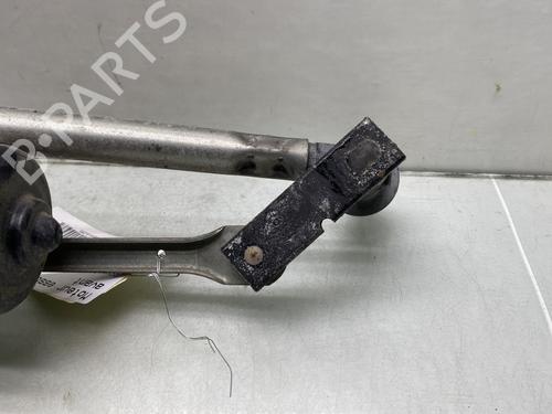 Used Front wiper motor Front wiper motor RENAULT MASTER II Platform/Chassis (ED/HD/UD) 2.5 dCi (ED01, ED0Y, ED41, ED4Y, ED81, ED8Y, ED91, ED9Y,... (146 hp) 22700291 22700291