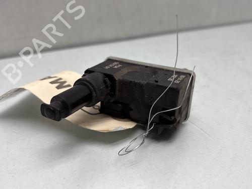 Used Fuel door actuator PEUGEOT 2008 II (UD_, US_, UY_, UJ_, UR_, UC_) 1.2 PureTech 130 (USHNS, URHNS) (130 hp) 28385329