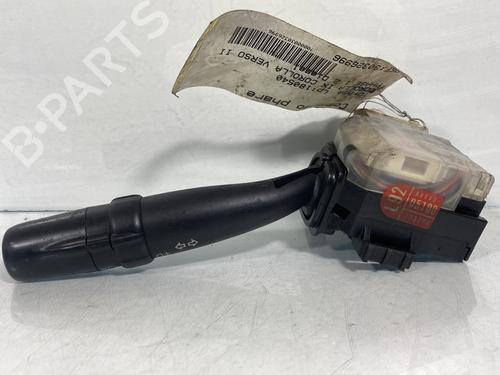 Used Switch Switch TOYOTA COROLLA Verso (ZER_, ZZE12_, R1_) 2.0 D-4D (CUR10_, CUR10R) (116 hp) 20003895 20003895