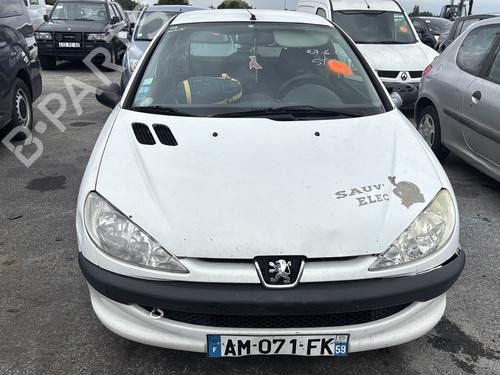 Left headlight PEUGEOT 206 Hatchback (2A/C) 1.4 HDi eco 70 | BP31175977C28 