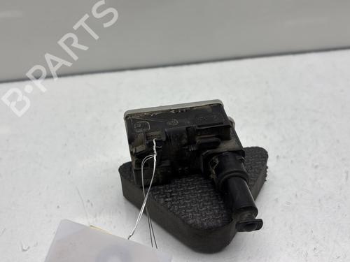 Used Fuel door actuator PEUGEOT 208 II (UB_, UP_, UW_, UJ_) 1.2 PureTech 75 (75 hp) 30080252