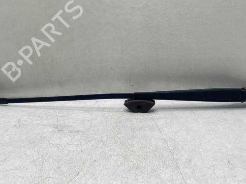 Used Front windshield wiper arm PEUGEOT 5008 (0U_, 0E_) 1.6 HDi (112 hp) 32063068