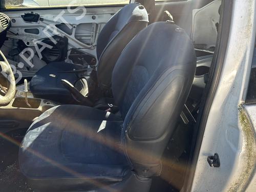 Fuse box PEUGEOT 206 Hatchback (2A/C) 1.4 HDi eco 70 | BP31646875E1