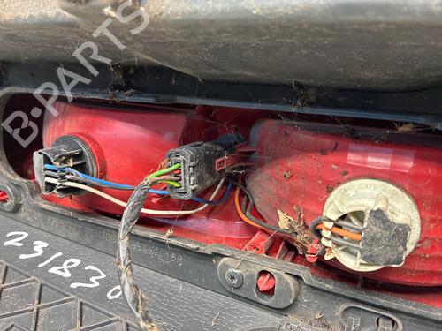 Right taillight RENAULT TRAFIC II Bus (JL) 2.0 dCi 115 (JL00, JL01, JL0H, JL0M, JL0U) | BP40066635C35 - Image 2