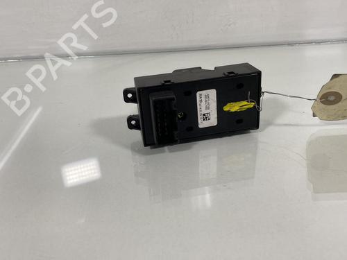 left-front-window-switch-kia-ceed-jd-14-crdi-90-93570a2100wk-2012-2013-2014-2015-2016-2017-2018-20015494 main image