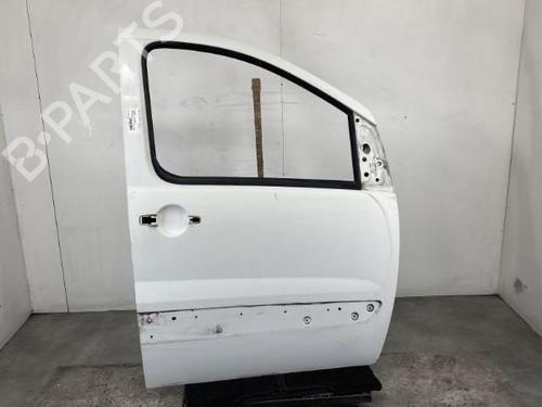 Used Right front door Right front door 19959822 19959822