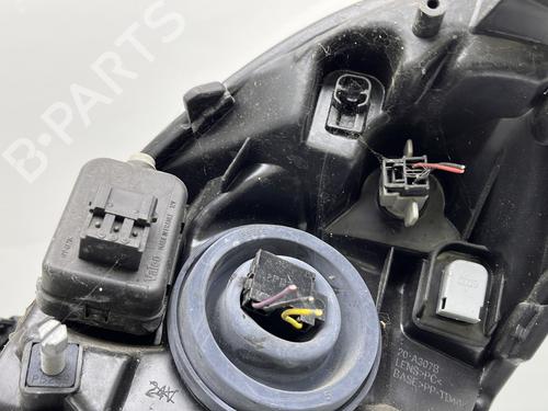 Right headlight NISSAN MICRA III (K12) 1.5 dCi | BP24962233C29 