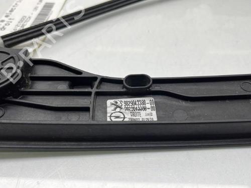 Front right window mechanism PEUGEOT 208 II (UB_, UP_, UW_, UJ_) 1.2 PureTech 100 | BP19988892C23 