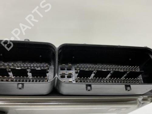 Used Engine control unit (ECU) Engine control unit (ECU) SKODA OCTAVIA III (5E3, NL3, NR3) 1.5 TSI (150 hp) 21197063 21197063