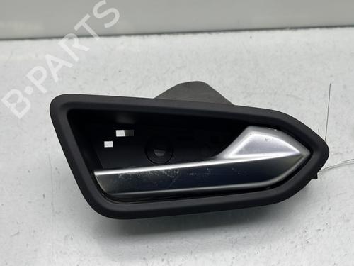 Højre bagtil invendig håndtag RENAULT ARKANA I (LCM_, LDN_) 1.6 E-TECH 145 (LDMU) (143 hp) 30100871