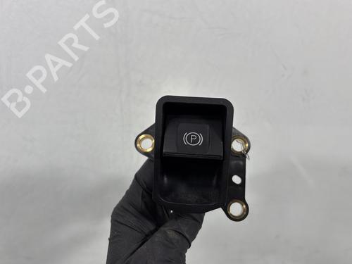 switch-toyota-avensis-estate-_t27_-2008-2009-2010-2011-2012-2013-2014-2015-2016-2017-2018-31887102 main image