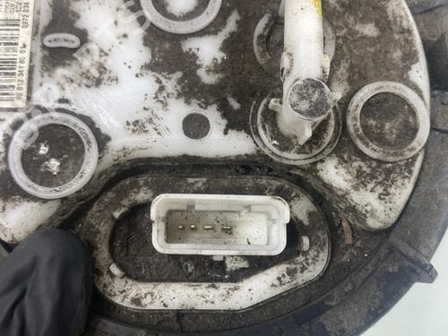 Used Fuel pump Fuel pump PEUGEOT 308 I (4A_, 4C_) 1.4 16V (98 hp) 31046529 31046529