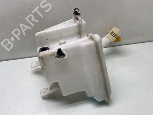Windscreen washer tank TOYOTA YARIS (_P13_) 1.0 (KSP130_, KSP130) | BP30736147C113