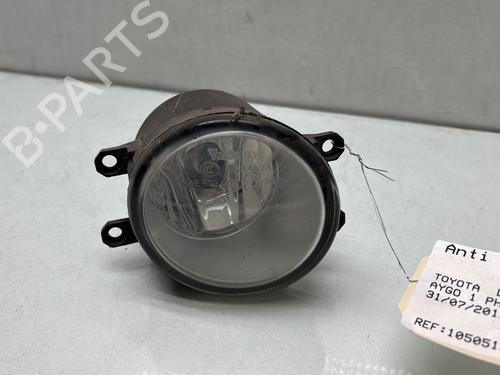 Used Right front fog light TOYOTA AYGO (_B1_) 1.0 (KGB10_, KGB10R) (68 hp) 28475676