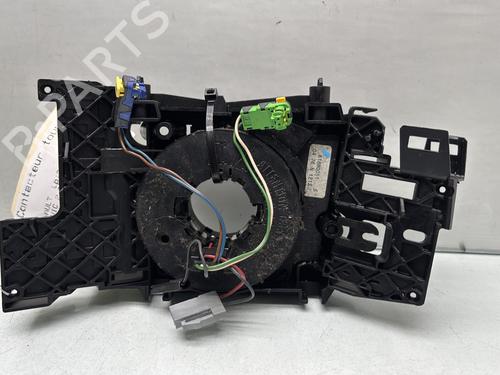 squib-airbag-renault-scenic-ii-jm01_-2003-2004-2005-2006-2007-2008-2009-2010-32339384 main image