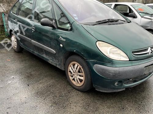 Left headlight CITROËN XSARA PICASSO (N68) 2.0 HDi | BP19968267C28 