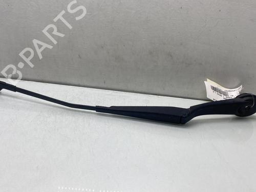 Used Front windshield wiper arm FORD FOCUS III Turnier 1.6 TDCi (115 hp) 29141728