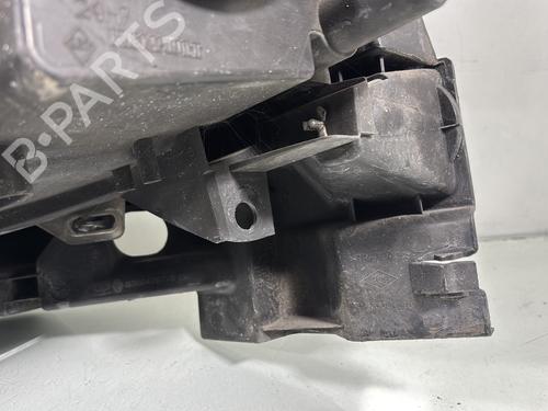 Right headlight RENAULT SCÉNIC II (JM0/1_) 1.5 dCi (JM1E, JM16) | BP29939287C29