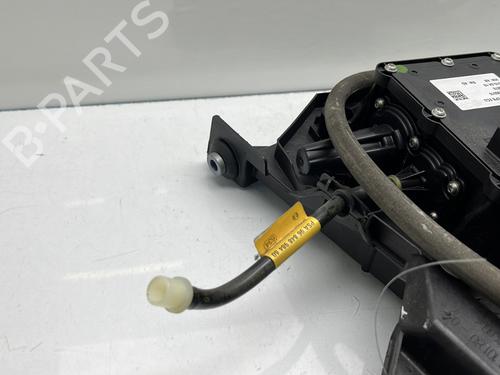 Used Electric handbrake Electric handbrake PEUGEOT 3008 I MPV (0U_) 1.6 HDi (112 hp) 24207866 24207866