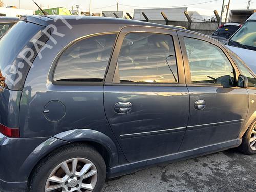 Right front fog light OPEL MERIVA A MPV (X03) 1.7 CDTI (E75) | BP23765076C31 