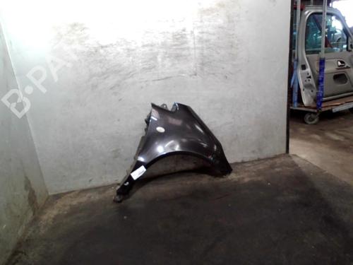 Used Right front fenders MERCEDES-BENZ A-CLASS (W168) A 170 CDI (168.008) (90 hp) 19980937