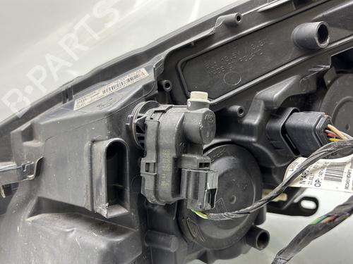 Right headlight PEUGEOT 208 I (CA_, CC_) 1.2 VTI 82 | BP28610976C29 