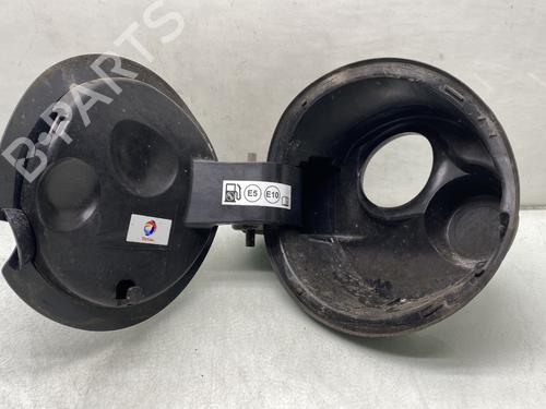 Fuel flap PEUGEOT 208 I (CA_, CC_) 1.2 VTi 68 / PureTech 68 | BP21490999C131
