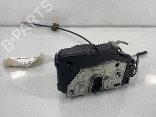 Front left lock MERCEDES-BENZ C-CLASS (W203) C 240 (203.061) 2037200135
