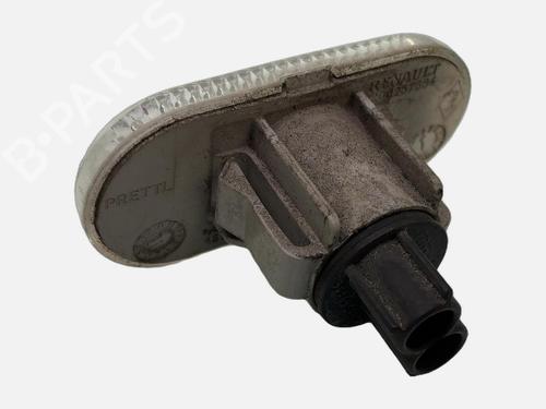 Right front indicator RENAULT TWINGO II (CN0_) 1.5 dCi 90 | BP39902024C33 - Image 2
