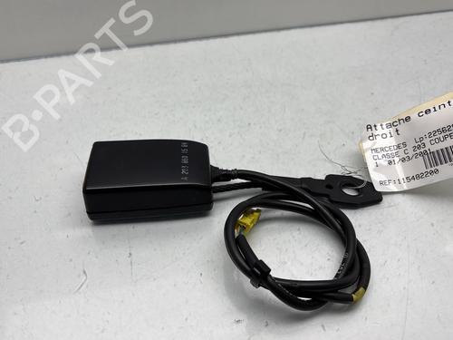 Used Seat buckle MERCEDES-BENZ C-CLASS Coupe (CL203) C 220 CDI (203.706) (143 hp) 30777954