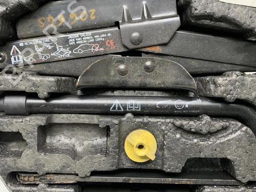 Used Jack Kit JAGUAR XJ (X308) 4.0 (284 hp) 19974535
