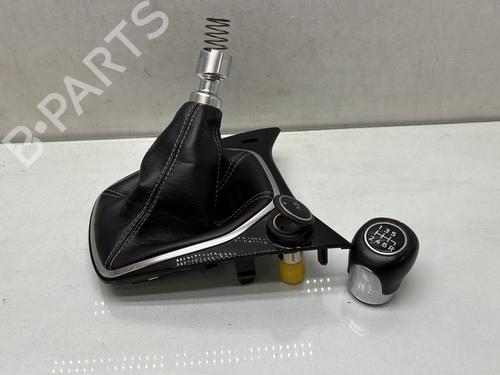 Used Shift knob Shift knob FORD FIESTA VII (HJ, HF) 1.0 EcoBoost (101 hp) 34525172 34525172