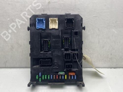 Used Fuse box PEUGEOT 307 (3A/C) 1.6 HDi (90 hp) 19990905