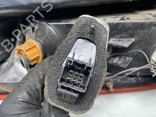 Used Right taillight Right taillight FORD FIESTA V (JH_, JD_) 1.25 16V (75 hp) 31831424 31831424