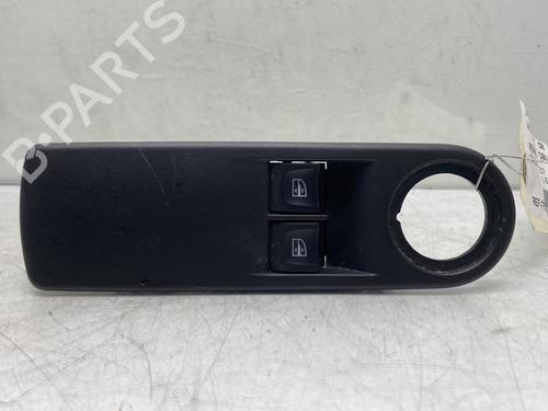 Used Left front window switch Left front window switch RENAULT CLIO IV (BH_) 1.5 dCi 90 (90 hp) 19992237 19992237