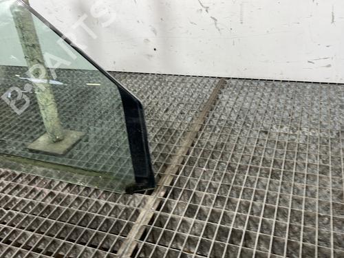 Front right quarter glass RENAULT SCÉNIC II (JM0/1_) 1.5 dCi (JM02, JM13) | BP29748998C112 