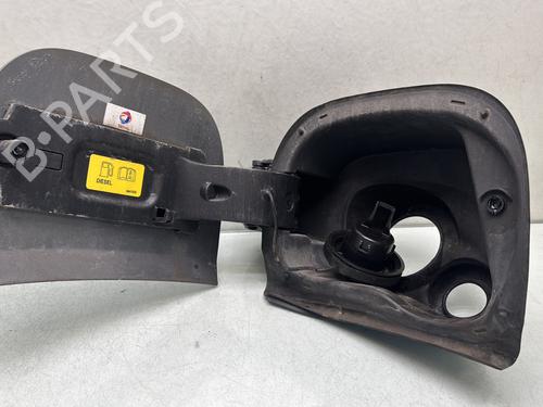 fuel-flap-citroen-c3-aircross-ii-2r_-2c_-2017-32485437 main image