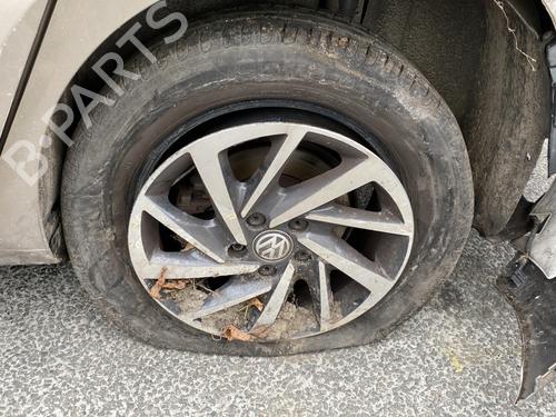 Third brake light VW TOURAN (5T1) 1.2 TSI | BP29141743L11  - Image 16