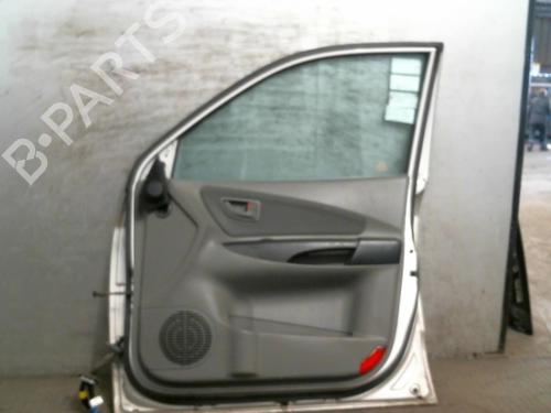 Right front door HYUNDAI TUCSON (JM) 2.0 CRDi All-wheel Drive | BP19983077C3 