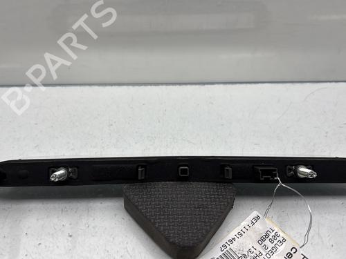 Used Third brake light Third brake light PEUGEOT 308 II (LB_, LP_, LW_, LH_, L3_) 1.6 HDi / BlueHDi 115 (115 hp) 32063055 32063055