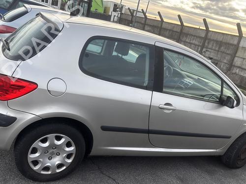 Venstre foran utvendig håndtak PEUGEOT 307 (3A/C) 1.6 HDi | BP30515498C128